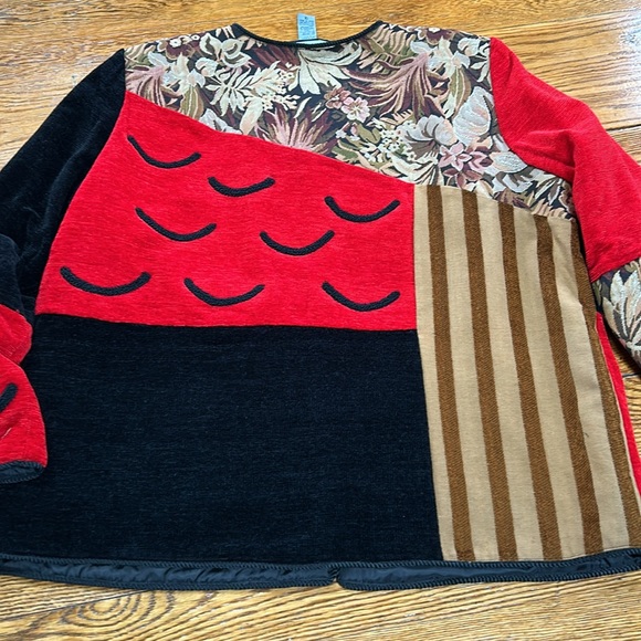 Indigo Moon vintage jacket. Size 1X. Red, black, gold tapes/chenille pattern. - Picture 6 of 13